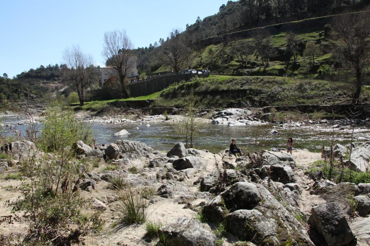 A L'orée Des Cévennes Aigremont Esterno foto